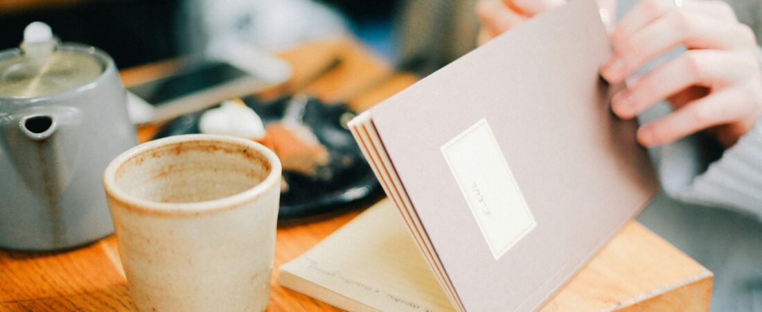 30 Journal Prompts for Women Starting Over